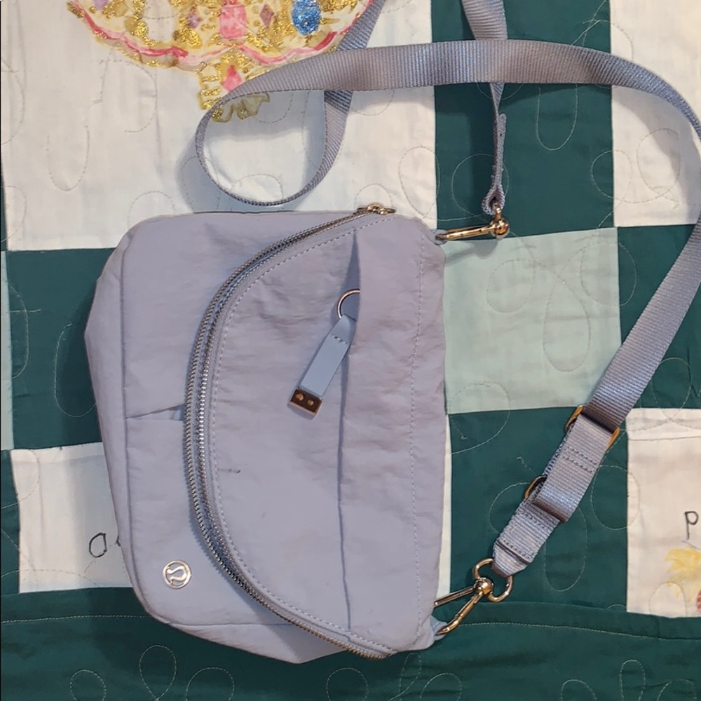 Lululemon purse